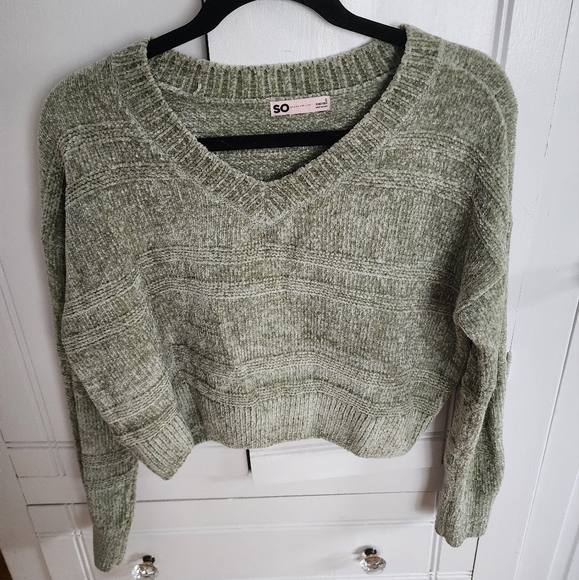 Soft Green Crop Top - Picture 1 of 2